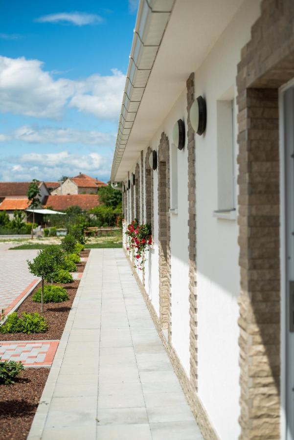 Apartments Slapovi Studenci المظهر الخارجي الصورة
