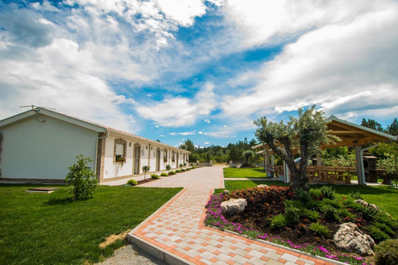 Apartments Slapovi Studenci المظهر الخارجي الصورة